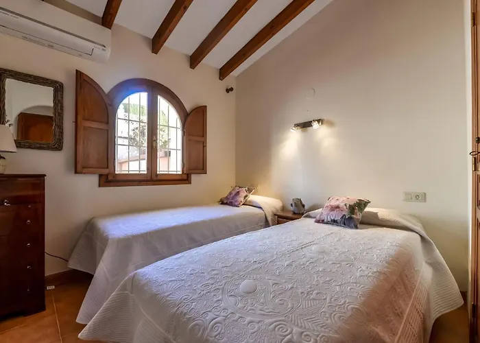 度假居 Paris Roubaix By Interhome *